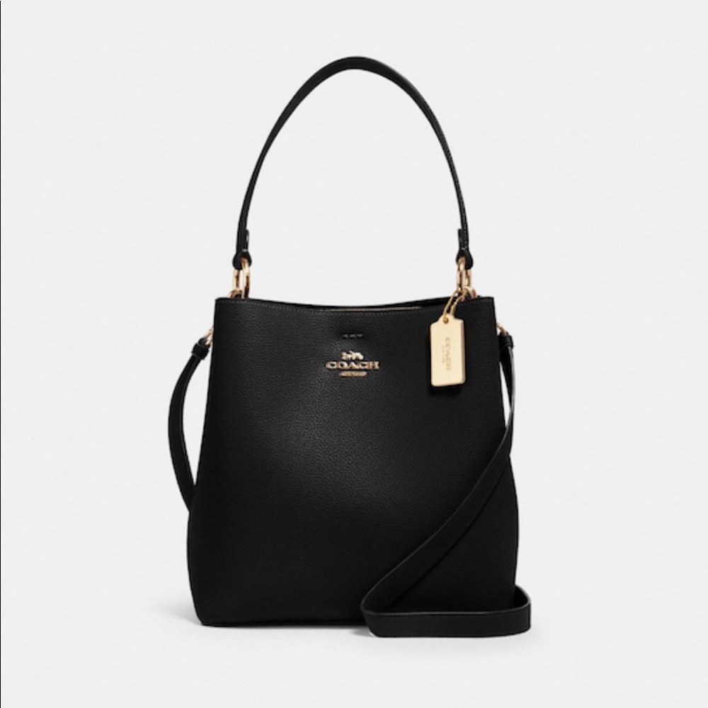 **WILL BE RETURNED TO COACH ON 1/3**Coach Town Bucket Bag